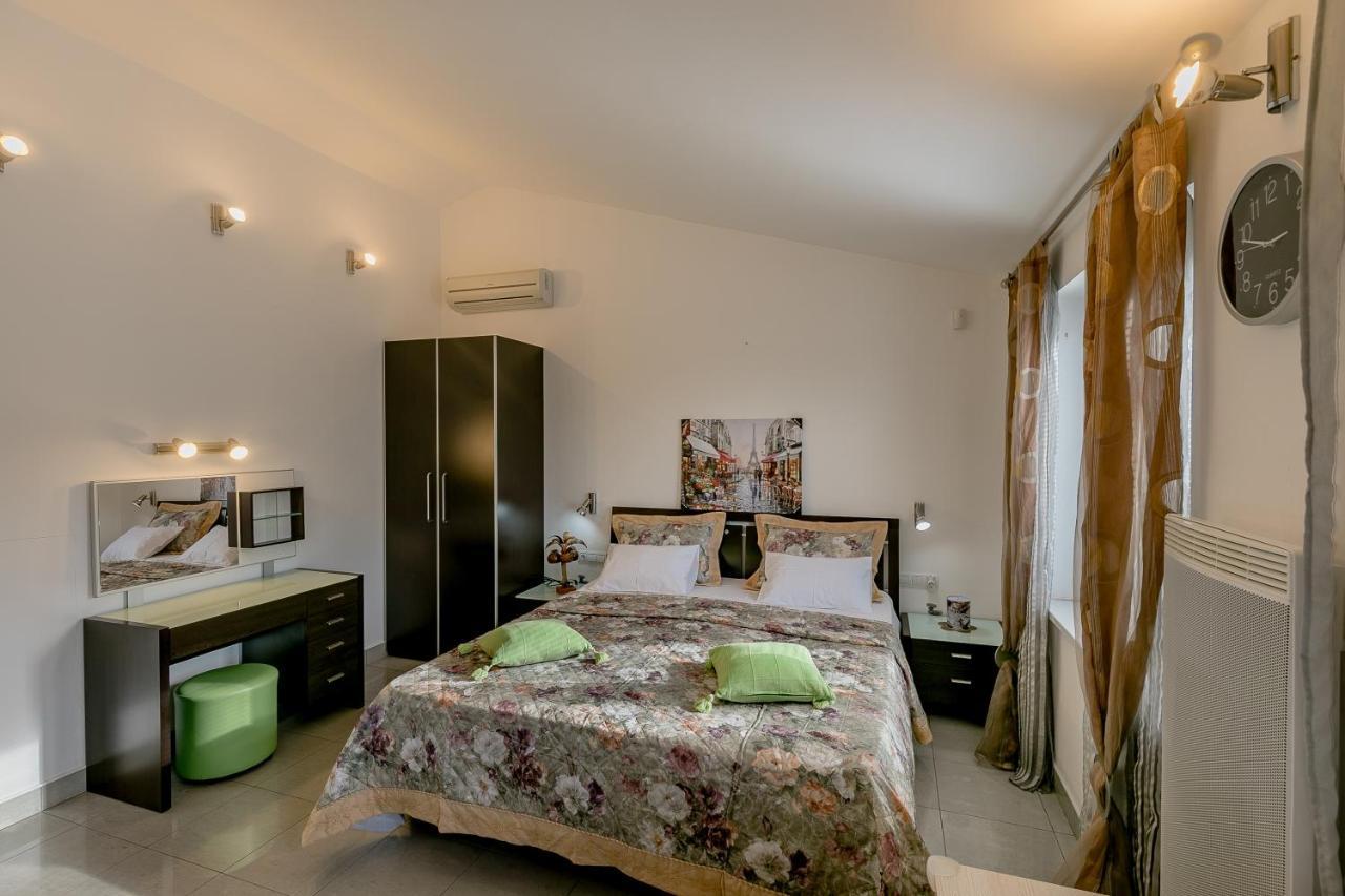 Olive Garden Apartment Петровац Экстерьер фото