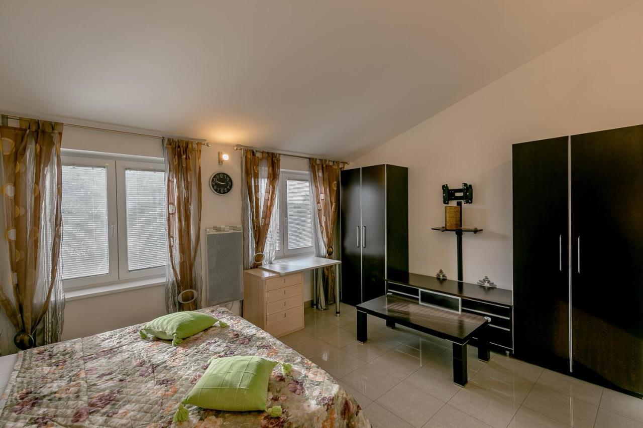 Olive Garden Apartment Петровац Экстерьер фото