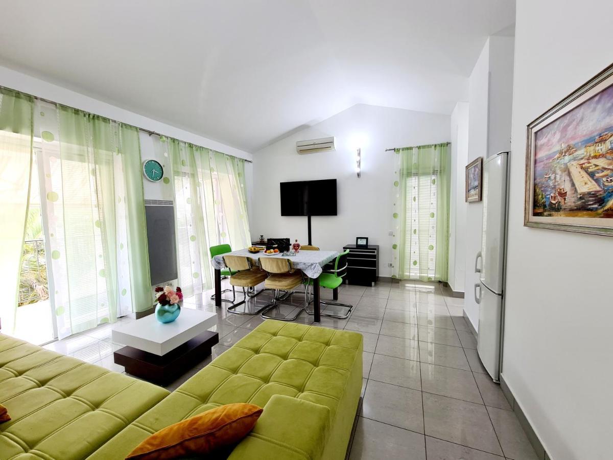 Olive Garden Apartment Петровац Экстерьер фото