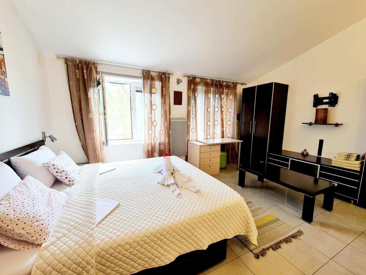 Olive Garden Apartment Петровац Экстерьер фото