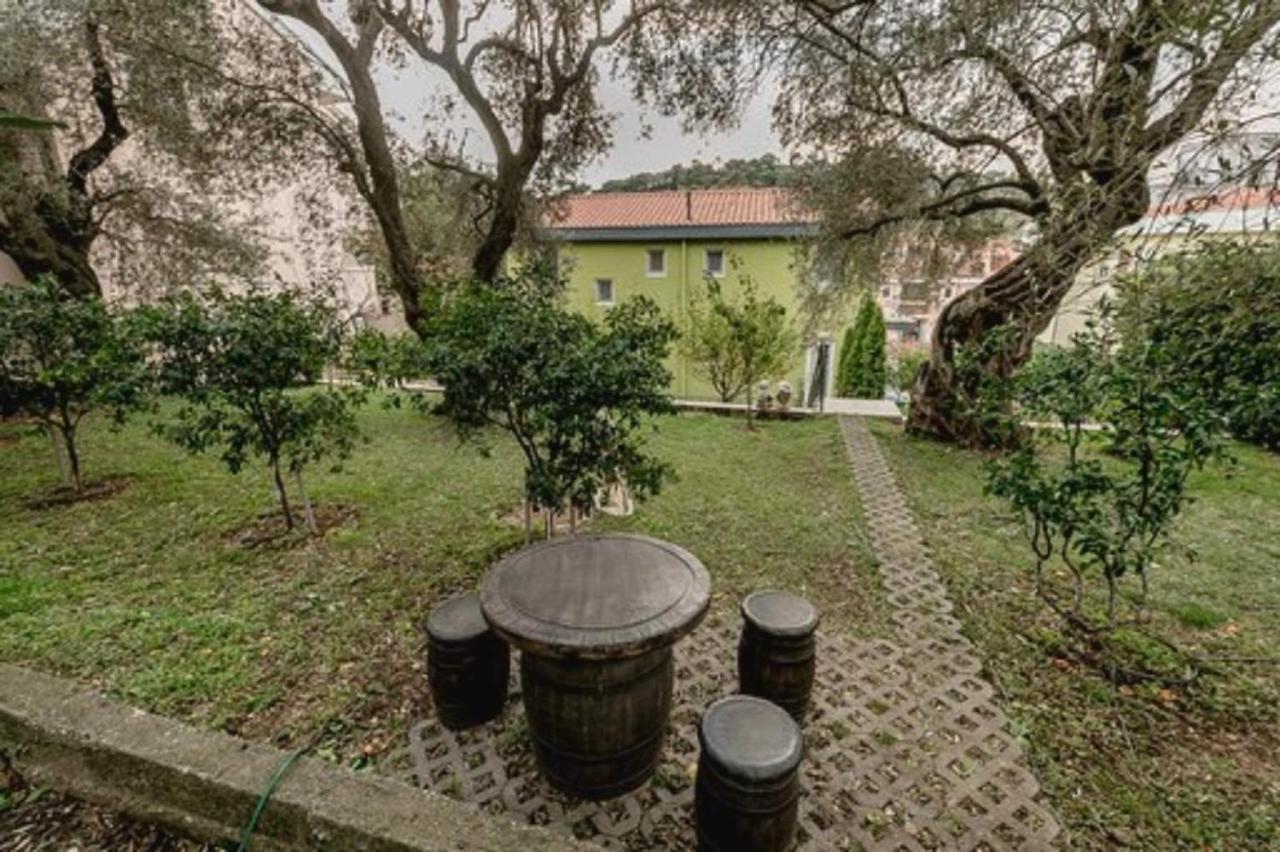 Olive Garden Apartment Петровац Экстерьер фото